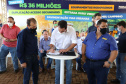 O governador Carlos Massa Ratinho Junior esteve nesta sexta-feira (19) no município de Ivaiporã e confirmou o repasse de R$ 36,1 milhões para obras de infraestrutura urbana e rodoviária. Foto: Ari Dias/AEN