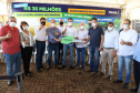 O governador Carlos Massa Ratinho Junior esteve nesta sexta-feira (19) no município de Ivaiporã e confirmou o repasse de R$ 36,1 milhões para obras de infraestrutura urbana e rodoviária. Foto: Ari Dias/AEN