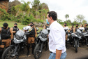 O governador Carlos Massa Ratinho Junior e o Secretário da Segurança Pública, Romulo Marinho Soares, entregam nesta sexta-feira (19), à Polícia Militar do Paraná 155 novas motocicletas, modelo BMW, que incluem capacetes, EPIs e rádios comunicadores, no Parque Estadual Vila Velha, em Ponta Grossa.19/11/2021 - Foto: Jonathan Campos