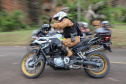 O governador Carlos Massa Ratinho Junior e o Secretário da Segurança Pública, Romulo Marinho Soares, entregam nesta sexta-feira (19), à Polícia Militar do Paraná 155 novas motocicletas, modelo BMW, que incluem capacetes, EPIs e rádios comunicadores, no Parque Estadual Vila Velha, em Ponta Grossa.19/11/2021 - Foto: Jonathan Campos