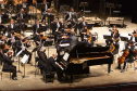 Orquestra Sinfônica do Paraná reencontra o público no grande auditório do Teatro Guaíra