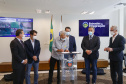 09.11.2021 - Governador Carlos Massa Ratinho Junior assina programa Estradas da Integração.