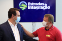 09.11.2021 - Governador Carlos Massa Ratinho Junior assina programa Estradas da Integração.