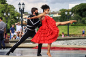 No último sábado, o público pôde conferir o balé “Carmen” no Parque Tanguá. O tradicional ponto turístico de Curitiba ganhou um novo ritmo, embalado pela cigana sedutora e seus amores e tragédias.Foto: José Fernando Ogura/AEN