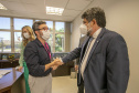 Nesta segunda-feira (22), o ministro Guilherme Caputo Bastos, do Tribunal Superior do Trabalho (TST), visitou a sede da Portos do Paraná, onde participou do II Seminário sobre Trabalho Portuário. Organizado pelo Órgão Gestor de Mão-de-Obra do Trabalhador Portuário Avulso (OGMO) de Paranaguá, o evento teve apoio da administração dos portos de Paranaguá e Antonina. - Paranaguá, 22/11/2021 - Foto: Claudio Neves/Portos do Paraná