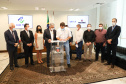 O governador Carlos Massa Ratinho Junior assinou nesta terça-feira (23) a liberação de mais R$ 71,7 milhões para o programa Casa Fácil Paraná, que financia o valor de entrada de moradias a famílias com renda de até três salários mínimos. Loanda. Foto: Ari Dias/ AEN.