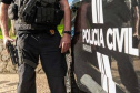 A Polícia Civil do Paraná (PCPR) alerta mulheres para a importância da manutenção da denúncia contra agressores e o comparecimento à delegacia, quando chamada, durante a investigação. O registro da ocorrência é o primeiro passo para a instauração de um inquérito, mas a colaboração da vítima é necessária para a completa conclusão de um procedimento de polícia judiciária.  - Foto: Fábio Dias/PCPR