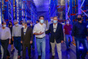 A industrialização avança a passos largos para os municípios menos populosos do Paraná. Um levantamento da Invest Paraná, braço do Governo do Estado responsável pela prospecção e atração de investimentos, a partir das licenças emitidas revela que as cidades de menor porte atraíram aplicações de R$ 15,9 bilhões da iniciativa privada desde 2019. Dentro deste pacote estão 483 ações em localidades de porte médio (R$ 2 bilhões e 95 acordos), pequeno (R$ 13,65 bilhões e 359 acordos) e micro (R$ 256 milhões em 29 