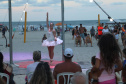 Com acrobacias, fogo e palhaçadas, Caravana Cultural encanta veranistas nas praias paranaenses