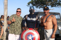 PM leva diversão às praias com exposição de viaturas e pintura de rosto para crianças durante o Carnaval