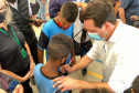 Os alunos do Colégio Estadual William Madi, de Cornélio Procópio, no Norte do Estado, finalmente têm uma escola para chamar de sua. Uma das 14 unidades que foram alvo da Operação Quadro Negro, a nova sede da escola foi entregue nesta quinta-feira (17) pelo governador Carlos Massa Ratinho Junior. 