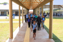 Os alunos do Colégio Estadual William Madi, de Cornélio Procópio, no Norte do Estado, finalmente têm uma escola para chamar de sua. Uma das 14 unidades que foram alvo da Operação Quadro Negro, a nova sede da escola foi entregue nesta quinta-feira (17) pelo governador Carlos Massa Ratinho Junior. 