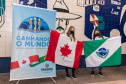 Despedida do Paraná rumo ao Canadá tem muita emoção, alegria e gratidão de estudantes e pais