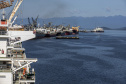 Em volume e quantidade, movimento para abastecer navios está maior no Porto de Paranaguá