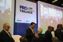 Em feira internacional, governador destaca potenciais e recordes dos portos do Paraná