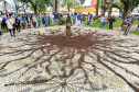 performance de artista indígena contemporânea surpreende no Centro Histórico