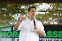 O governador Carlos Massa Ratinho Junior entregou nesta quinta-feira (12) as matrículas imobiliárias, com registro dos títulos em cartório, que regularizam a posse e o direito da moradia a 131 famílias de Ribeirão do Pinhal, no Norte Pioneiro. 