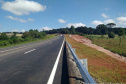 Concessionária de pedágio executa terceiras faixas, novo trevo e passarela de pedestres em rodovias federais. DER/PR fiscaliza o andamento de obras não realizadas durante o contrato