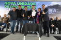Governador entrega colégio e anuncia pavimentação da Estrada de Alagados, em Ponta Grossa