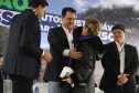 Governador entrega colégio e anuncia pavimentação da Estrada de Alagados, em Ponta Grossa