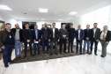 O governador Carlos Massa Ratinho Junior recebeu nesta quinta-feira (2), das mãos do arcebispo de Curitiba, dom José Antonio Peruzzo, o convite para participar da festa na Capital no dia 16 de junho.