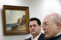 O governador Carlos Massa Ratinho Junior recebeu nesta quinta-feira (2), das mãos do arcebispo de Curitiba, dom José Antonio Peruzzo, o convite para participar da festa na Capital no dia 16 de junho.