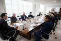O governador Carlos Massa Ratinho Junior recebeu nesta quinta-feira (2), das mãos do arcebispo de Curitiba, dom José Antonio Peruzzo, o convite para participar da festa na Capital no dia 16 de junho.
