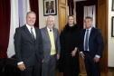 Empresário Carlos Beal, proprietário da rede de supermercado Festval, foi homenageado com o título de Cidadão Honorário de Curitiba em cerimônia na camara de vereadores