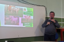 IDR-Paraná doa animais Purunã ao colégio agrícola de Palmeira