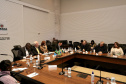 Vice-governador apresenta destaques da economia do Paraná ao embaixador da Tanzânia