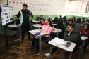 Mais de mil kits com TV e computador são entregues a escolas Região Metropolitana de Curitiba -