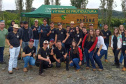 Estudantes conhecem tecnologias para a produção de frutas de clima temperado na Estação de Pesquisa do IDR-Paraná