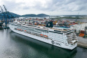 Navio com 2 mil turistas chega a Paranaguá e pode colocar Paraná na rota de cruzeiros