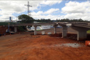 bloqueios na obra da passarela do Santuário São Miguel Arcanjo, em Bandeirantes.