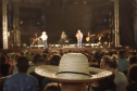 Dupla George Henrique & Rodrigo e Trio Parada Dura agitaram noite de sábado no Litoral