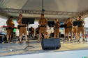 Banda da Policia Militar se apresenta em Guaratuba. - Foto:Ari Dias/AEN