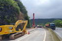 Guindaste do DER chega à BR-277 para obra emergencial no Litoral 