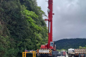 Guindaste do DER chega à BR-277 para obra emergencial no Litoral 
