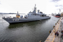 Embarcações da esquadra da Marinha atracam no Porto de Paranaguá