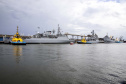 Embarcações da esquadra da Marinha atracam no Porto de Paranaguá
