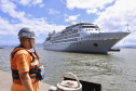 Porto de Paranaguá recebe luxuoso navio e passageiros têm passeios agendados no Litoral