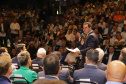 Curitiba, 04 de março de 2023 - O governador Carlos Massa Ratinho Junior, ao lado dos deputados estaduais, anunciou investimento R$ 500 milhões para a pavimentação asfáltica em cidades com até até 7 mil habitantes.