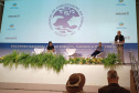 O primeiro dia do Encontro Nacional de Uso Público, Turismo e Meio Ambiente contou com três painéis temáticos para discutir o perfil do visitante em ambientes naturais, a integração das populações tradicionais no manejo das Unidades de Conservação e a importância da qualificação e da segurança do visitante nos parques.