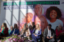 Prefeitas, vice-prefeitas, vereadoras, secretárias municipais e primeiras-damas de todo o Paraná se reuniram nesta terça-feira (5), no Palácio Iguaçu, para o encontro “Mulheres em movimento – rompendo barreiras e transformando a política”, que busca incentivar a participação de mulheres na política e em cargos de decisão. 