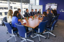 O governador Carlos Massa Ratinho Junior se reuniu nesta sexta-feira (12) com representantes do Banco Mundial nos Estados Unidos. O encontro marcou o encerramento da passagem da comitiva liderada por ele a Nova York e Washington. 