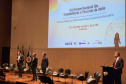 O secretário de Estado do Planejamento do Paraná, Guto Silva, esteve nesta quinta-feira (15) em Brasília onde apresentou o programa Conecta399 durante o VIII Fórum Nacional das Transferências e Parcerias da União, da Rede de Parcerias, realizado pela Secretaria de Gestão e Inovação do Ministério da Gestão e da Inovação em Serviços Públicos.