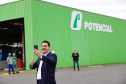 Lapa, 30 de junho de 2023 - O governador Carlos Massa Ratinho Jr., o vice-presidente Geraldo Alckimin e o presidemte do Grupo Potencial, Arnoldo Hammerschimidt lançam a pedra fundamental da esmagadora de soja para produção de biodiesel.