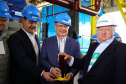 Lapa, 30 de junho de 2023 - O governador Carlos Massa Ratinho Jr., o vice-presidente Geraldo Alckimin e o presidemte do Grupo Potencial, Arnoldo Hammerschimidt lançam a pedra fundamental da esmagadora de soja para produção de biodiesel.