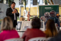 Governo do Paraná entrega primeira unidade dos novos laboratórios didáticos móveis para uso nas aulas da rede estadual