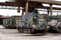 Porto de Paranaguá recebe 30 unidades de blindados para o Exército Brasileiro